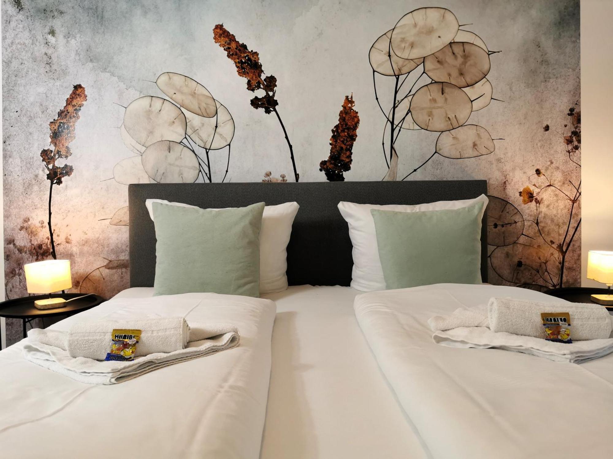 Bohnapartments - Design Suiten Am Markt - Vollausstattung - Wlan - Zentrum Ильменау Экстерьер фото