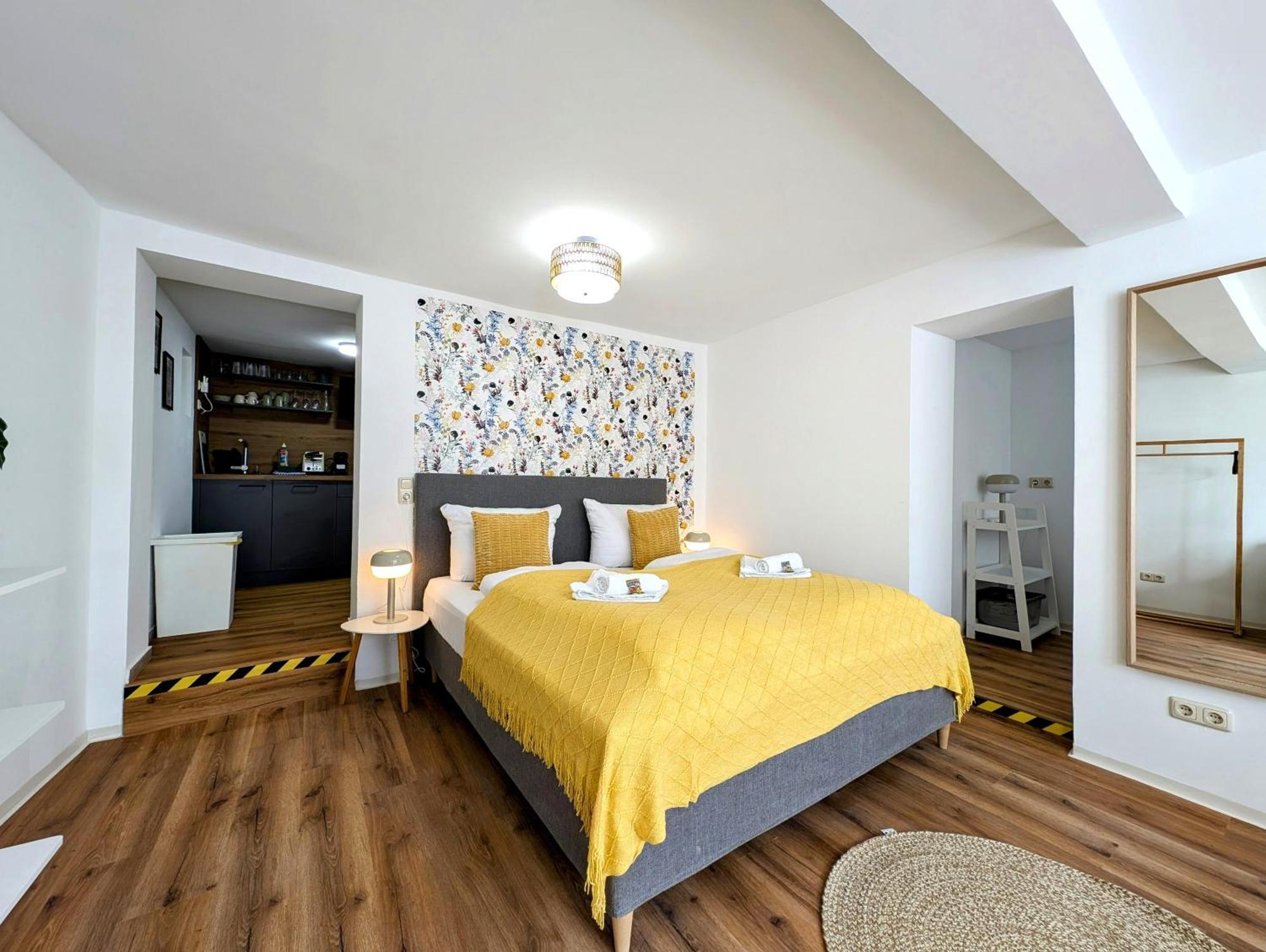 Bohnapartments - Design Suiten Am Markt - Vollausstattung - Wlan - Zentrum Ильменау Экстерьер фото