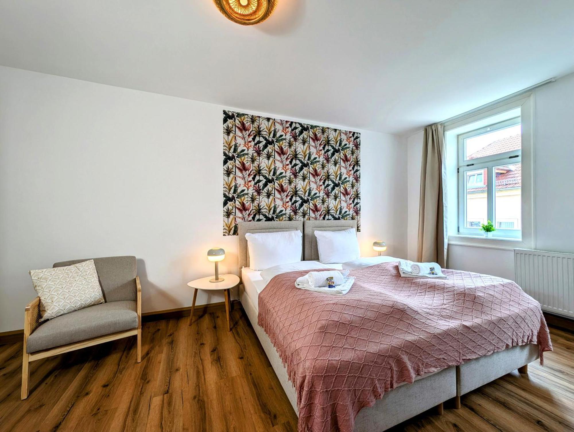 Bohnapartments - Design Suiten Am Markt - Vollausstattung - Wlan - Zentrum Ильменау Экстерьер фото