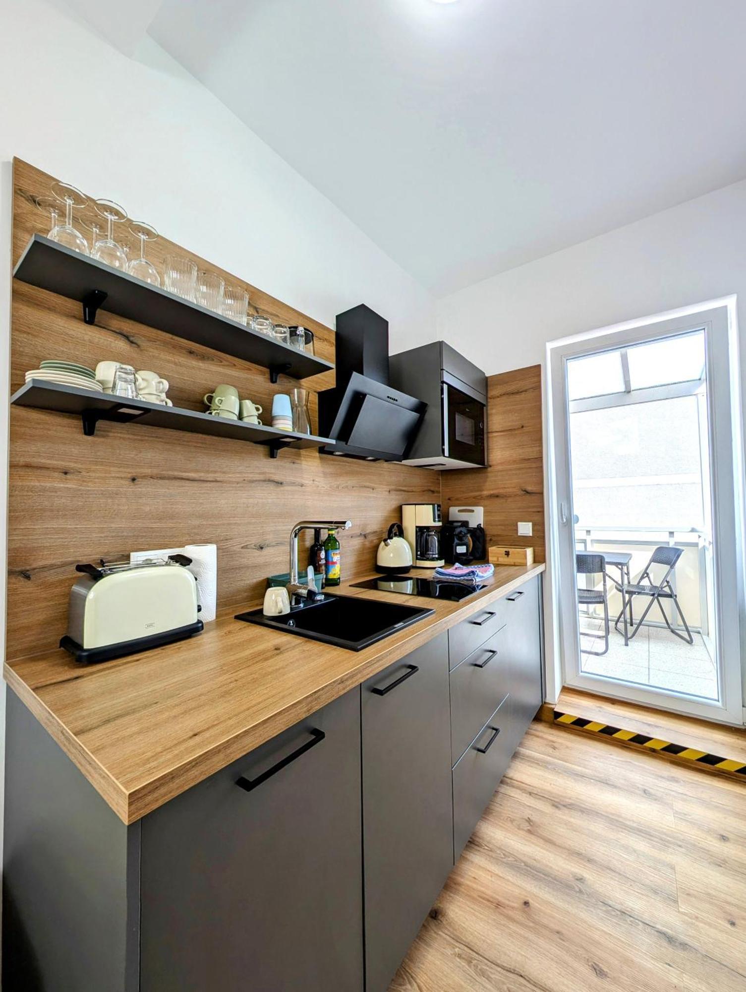 Bohnapartments - Design Suiten Am Markt - Vollausstattung - Wlan - Zentrum Ильменау Экстерьер фото