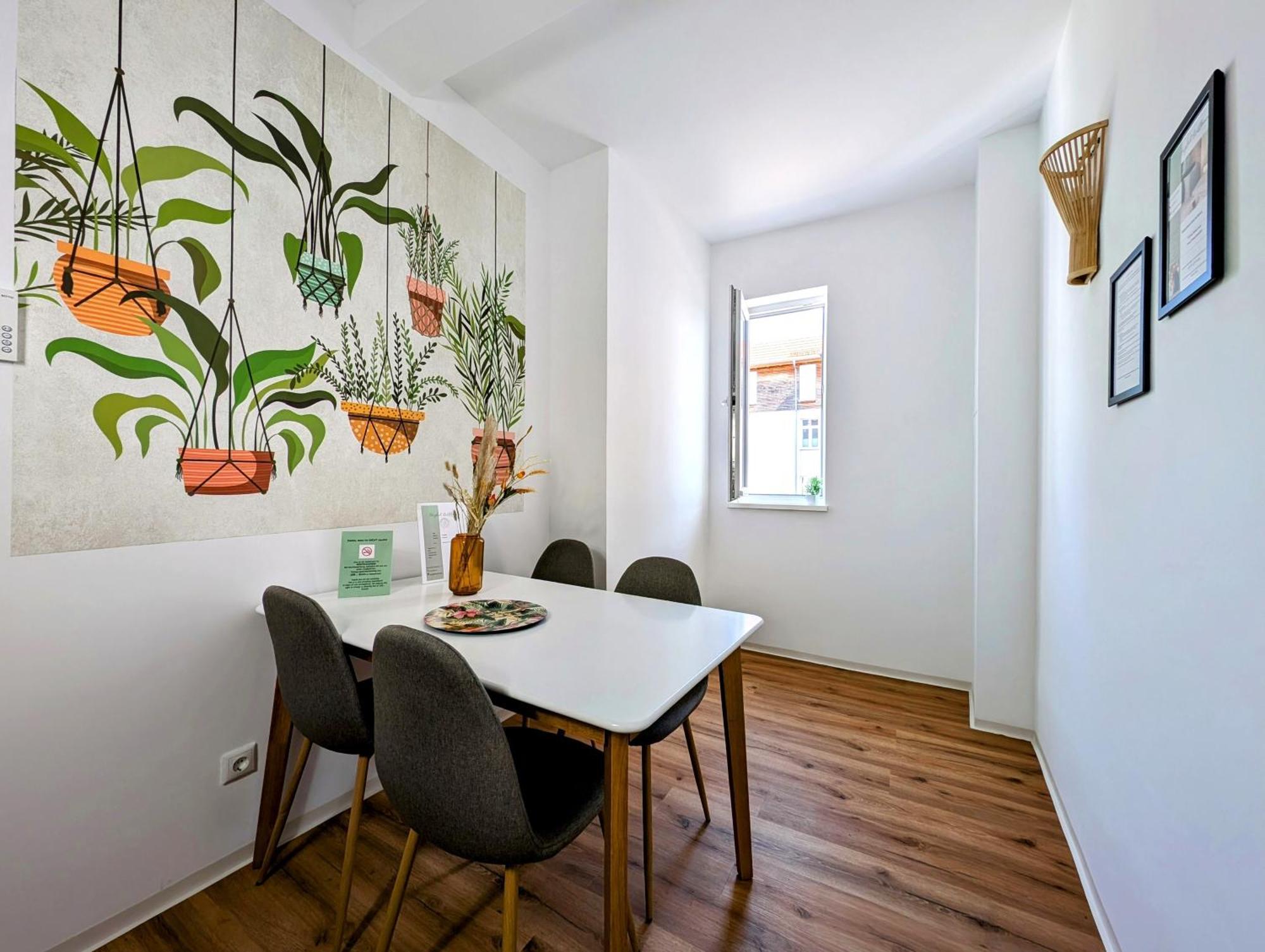 Bohnapartments - Design Suiten Am Markt - Vollausstattung - Wlan - Zentrum Ильменау Экстерьер фото